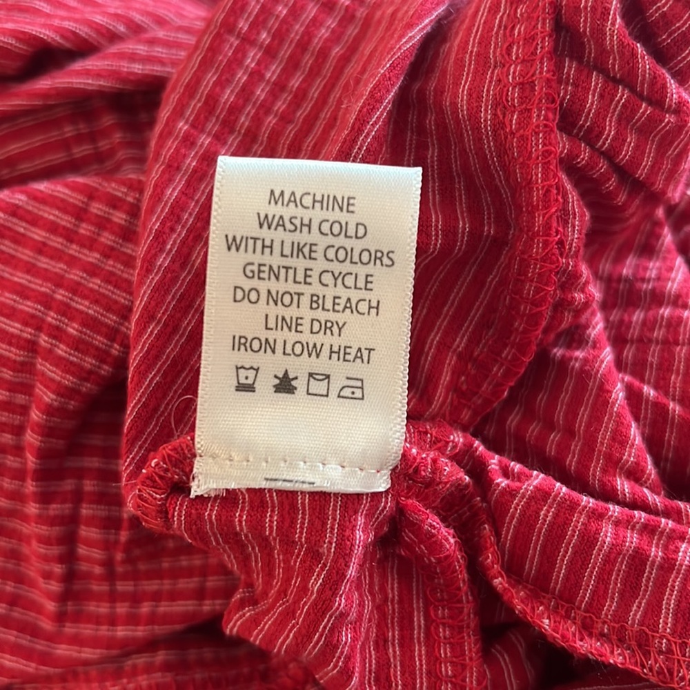 Red and white striped dress! - Picture 7 of 8